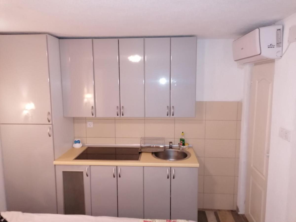 Apartman Dajak บันยาลูกา ภายนอก รูปภาพ