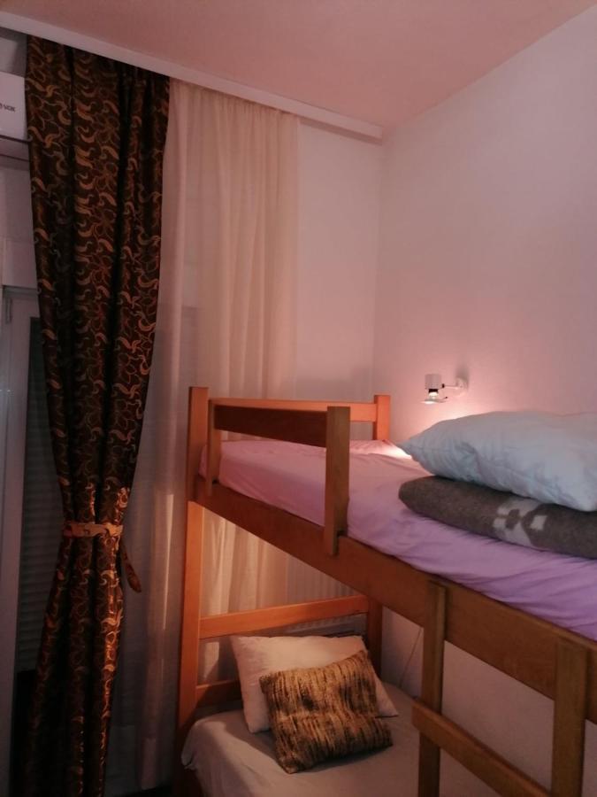 Apartman Dajak บันยาลูกา ภายนอก รูปภาพ